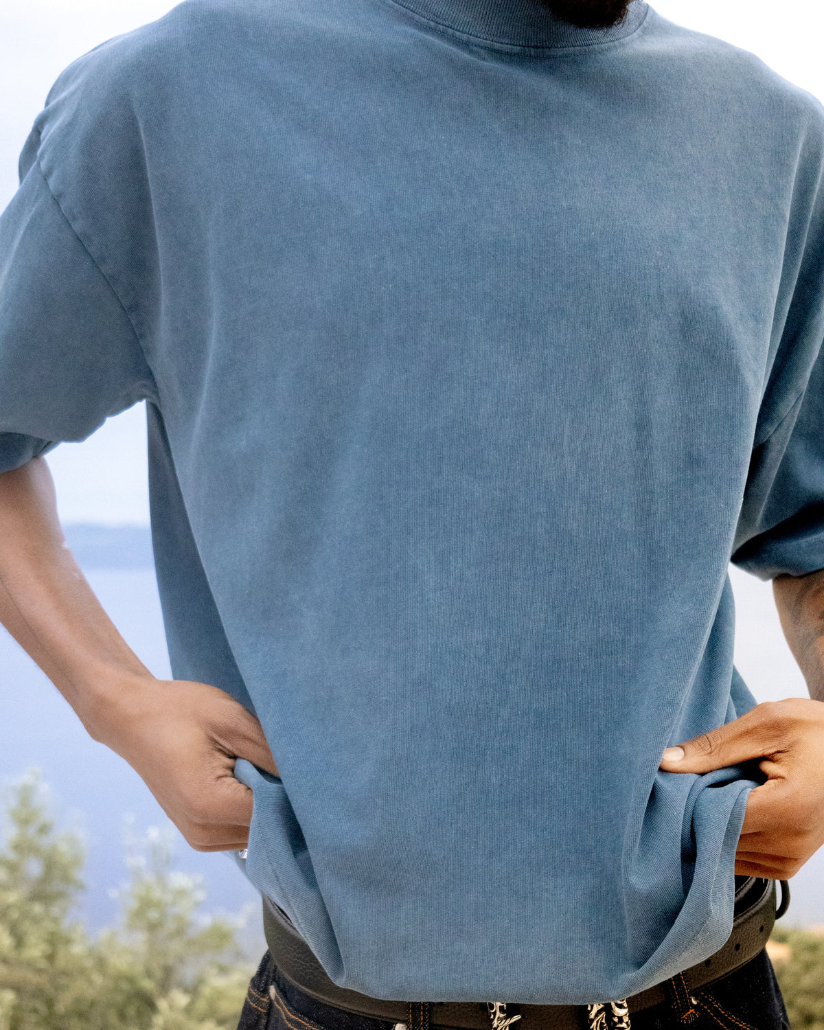 Cropped T-Shirt - Vintage Azure campaign image 3