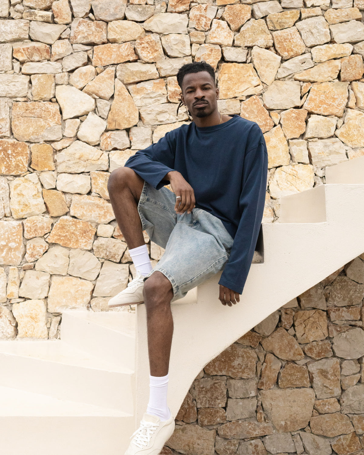 Cropped Long Sleeve T-Shirt - Navy campaign image 3