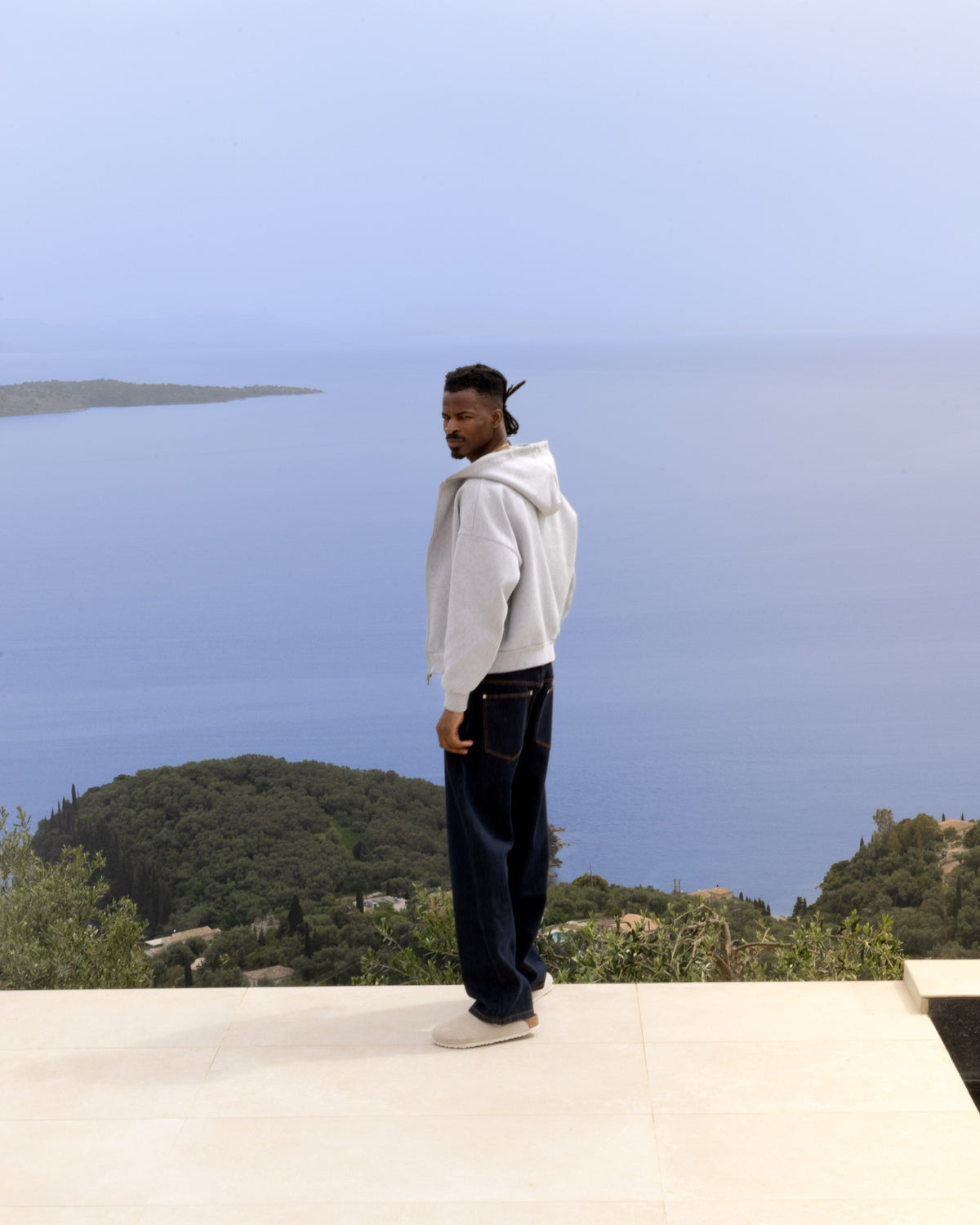 Relaxed Denim - Raw campaign image 3