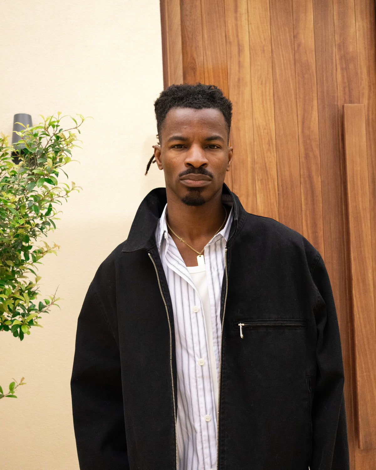 Utility Trucker Jacket - Vintage Black campaign image 3