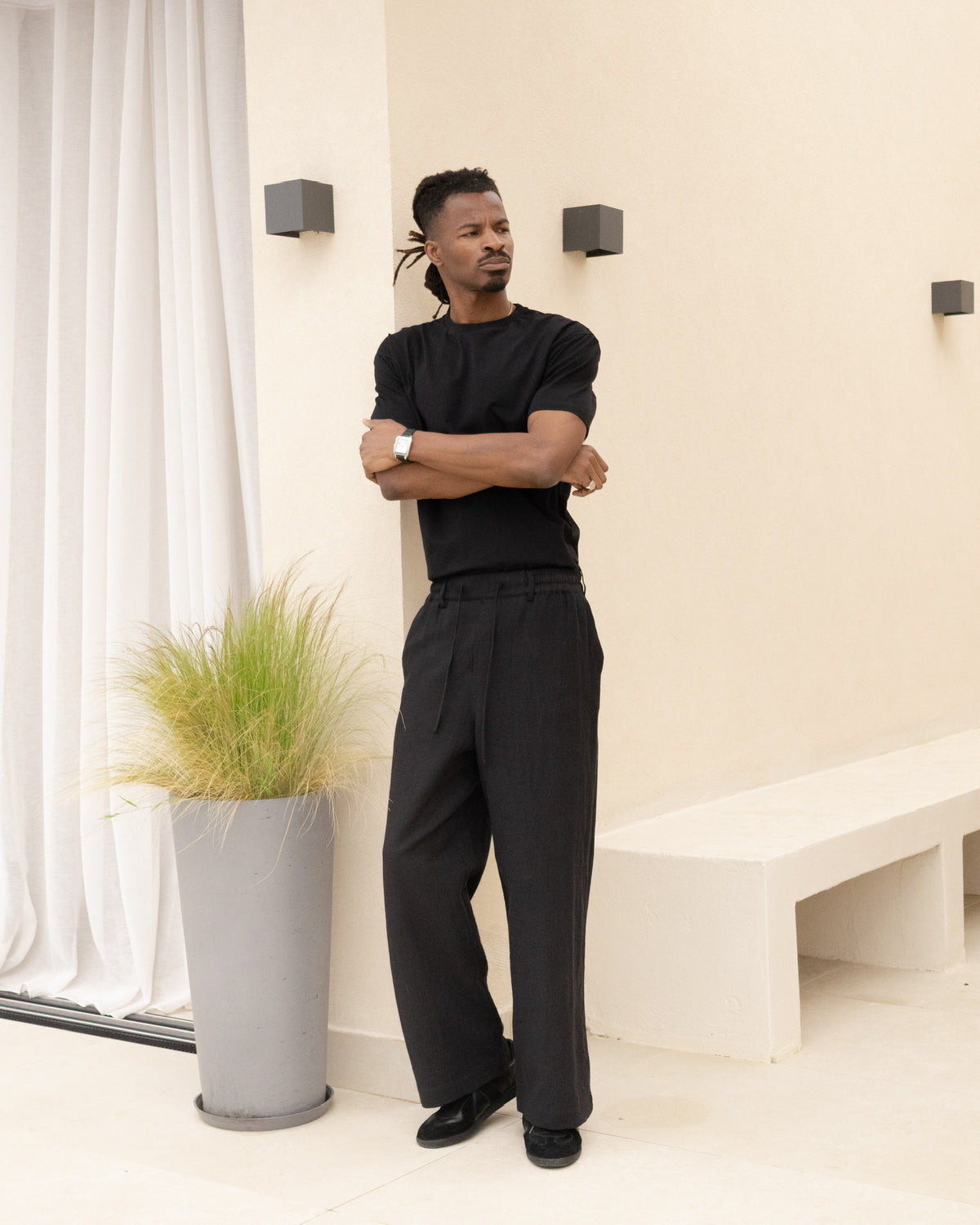 Linen Trouser - Black campaign image 5
