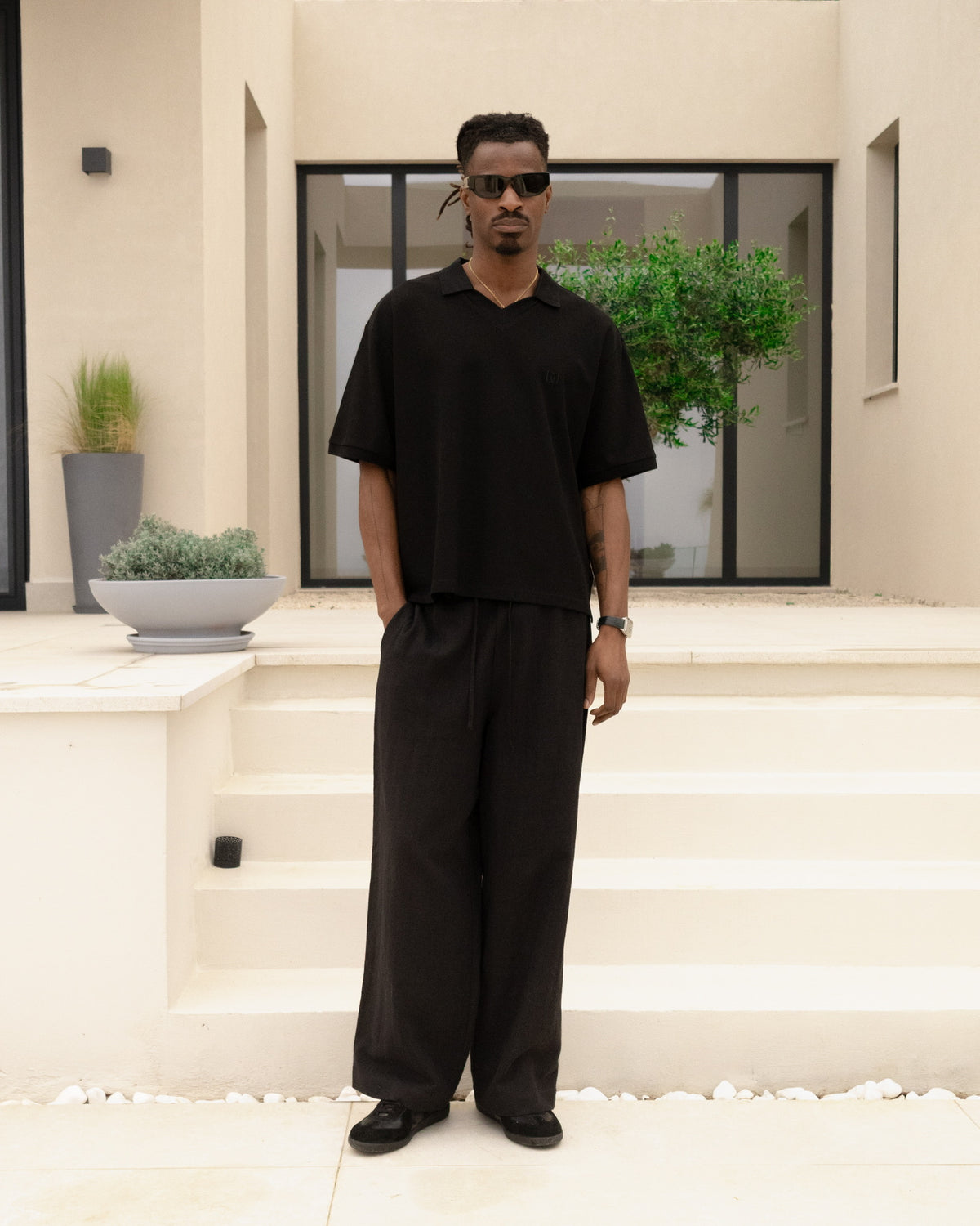 Linen Trouser - Black campaign image 3
