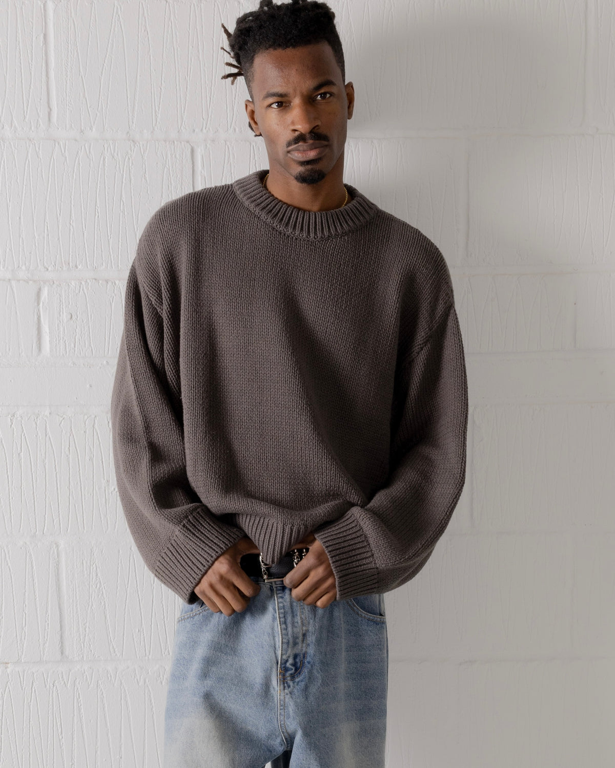 Knitted Sweatshirt - Sable campaign image 1