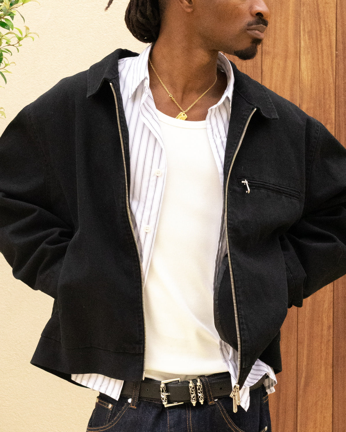 Utility Trucker Jacket - Vintage Black campaign image 4