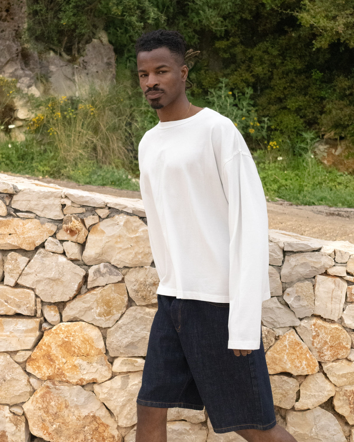 Cropped Long Sleeve T-Shirt - Bone White campaign image 4
