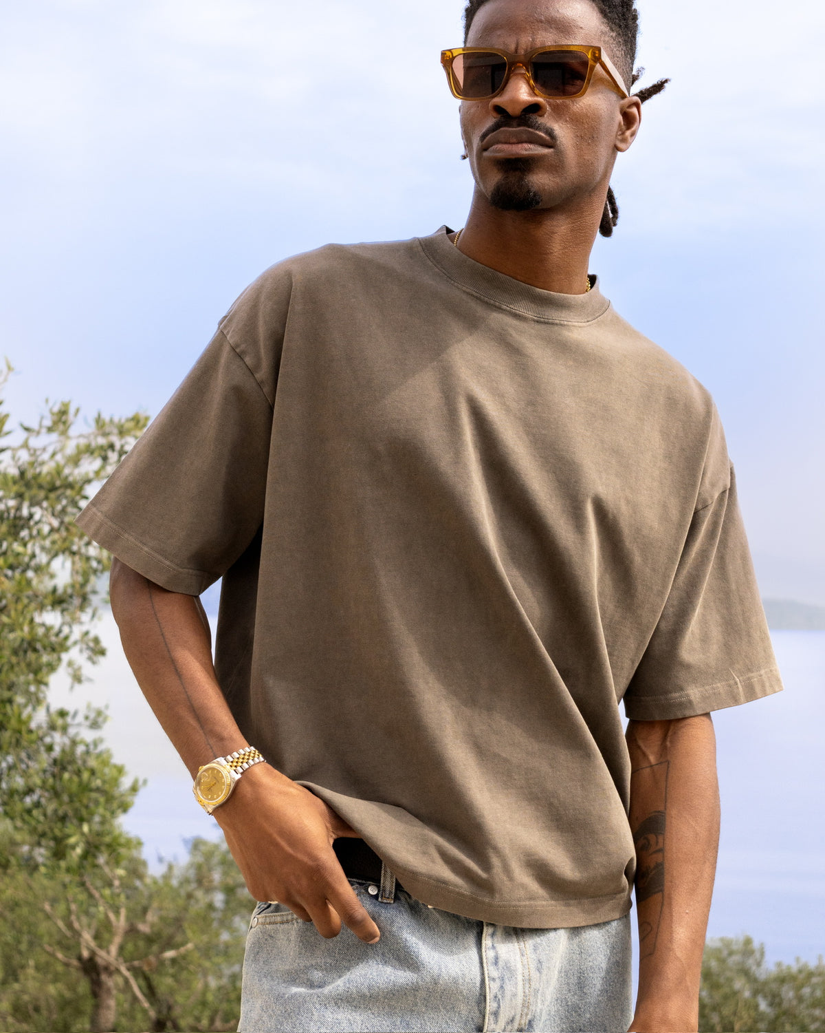 Cropped T-Shirt - Vintage Mocha campaign image 5