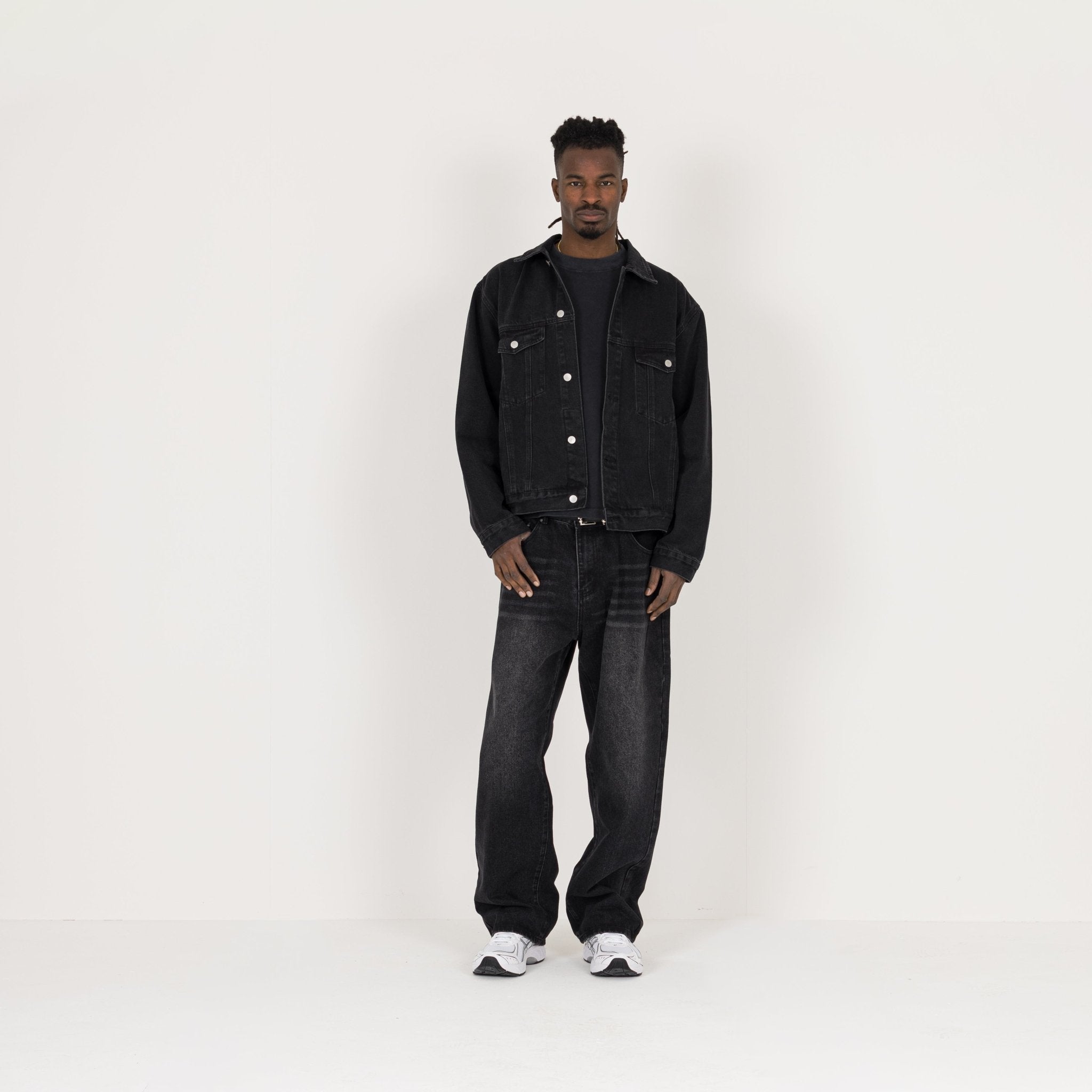 denim-jacket-vintage-black-