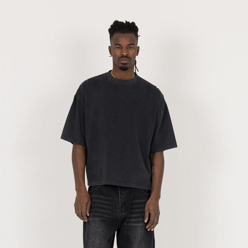 Cropped T-Shirt - Vintage Black - Destructive