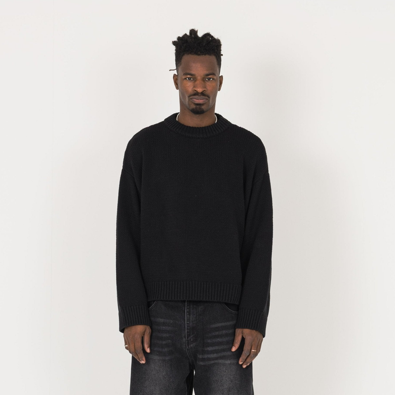 Knitted Sweatshirt - Black - Destructive