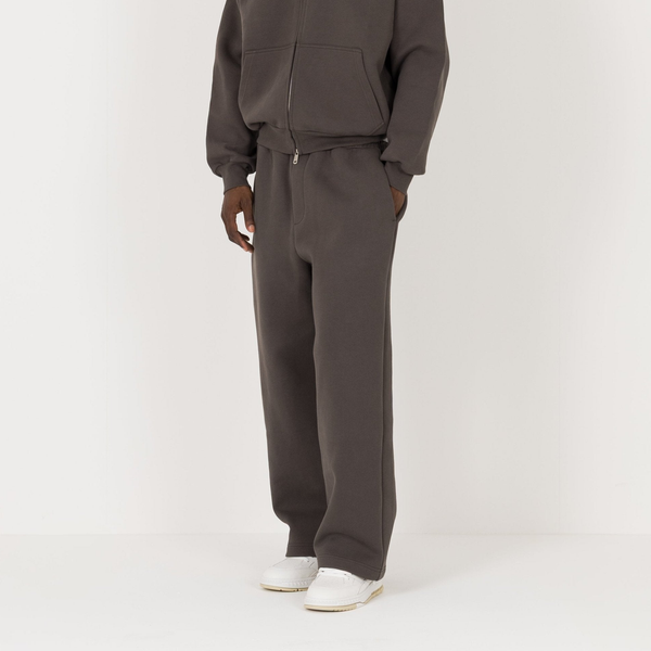 Sculpt Sweatpant - Moor Brown - Destructive