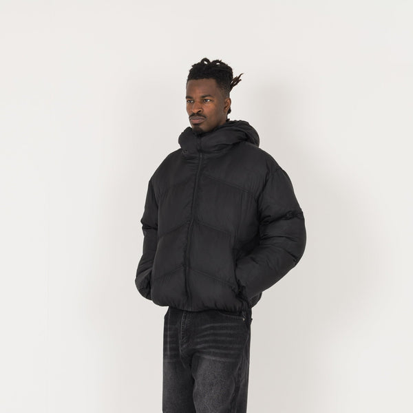 Puffer Jacket - Black - Destructive