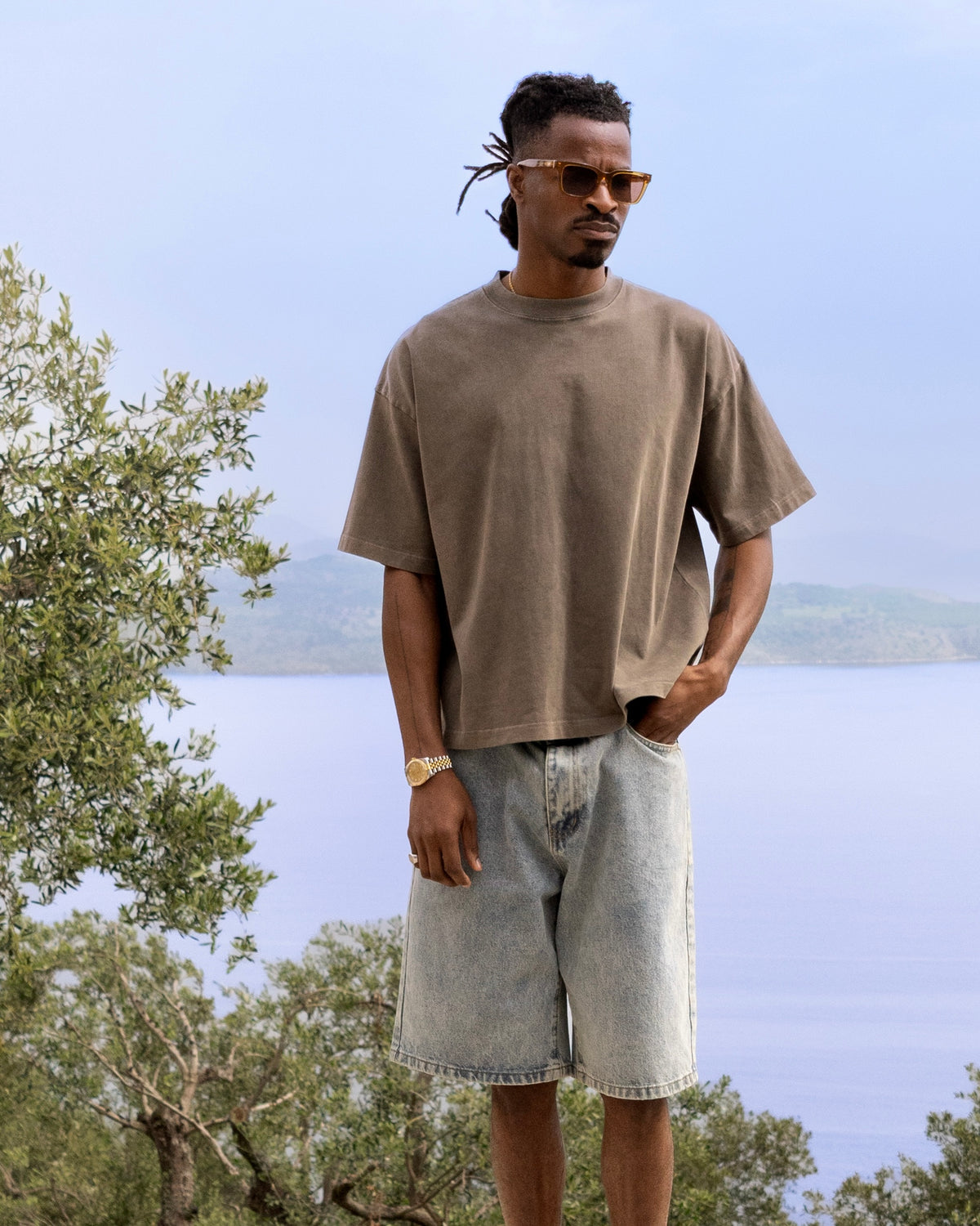 Cropped T-Shirt - Vintage Mocha campaign image 1